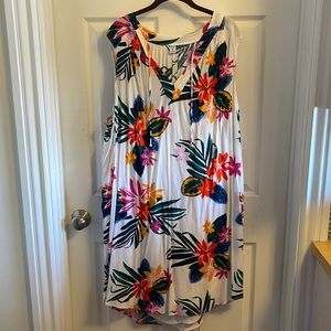 NWOT Floral Sleeveless Dress